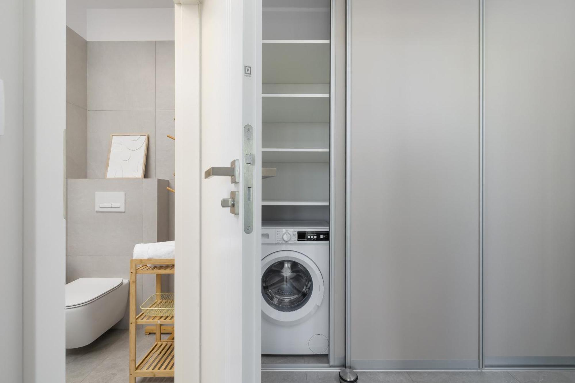 Stylowy Apartament Z Dwiema Sypialniami Balkonem I Parkingiem By Noclegi Renters Katowice Luaran gambar